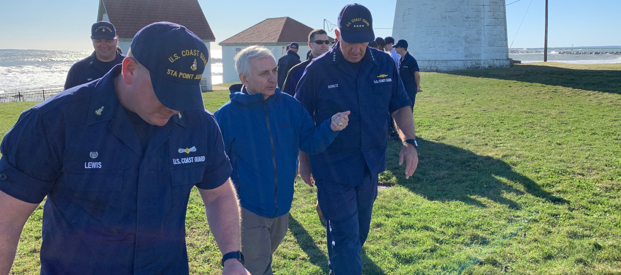 Reed Welcomes Coast Guard’s Top Officer to RI
